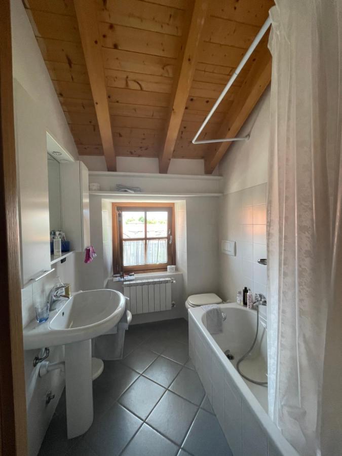 Blue Lake Apartment 20M From The Lake With Box Колико Екстериор снимка